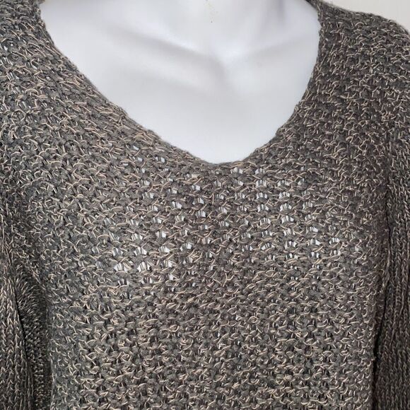 RD STYLE Grey and Ivory Knit Sweater-S - Picture 2 of 7